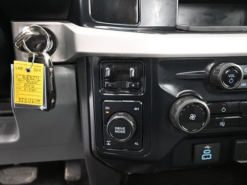 Certified 2024 Ford F250 XL w/ XL Off-Road Package image 16