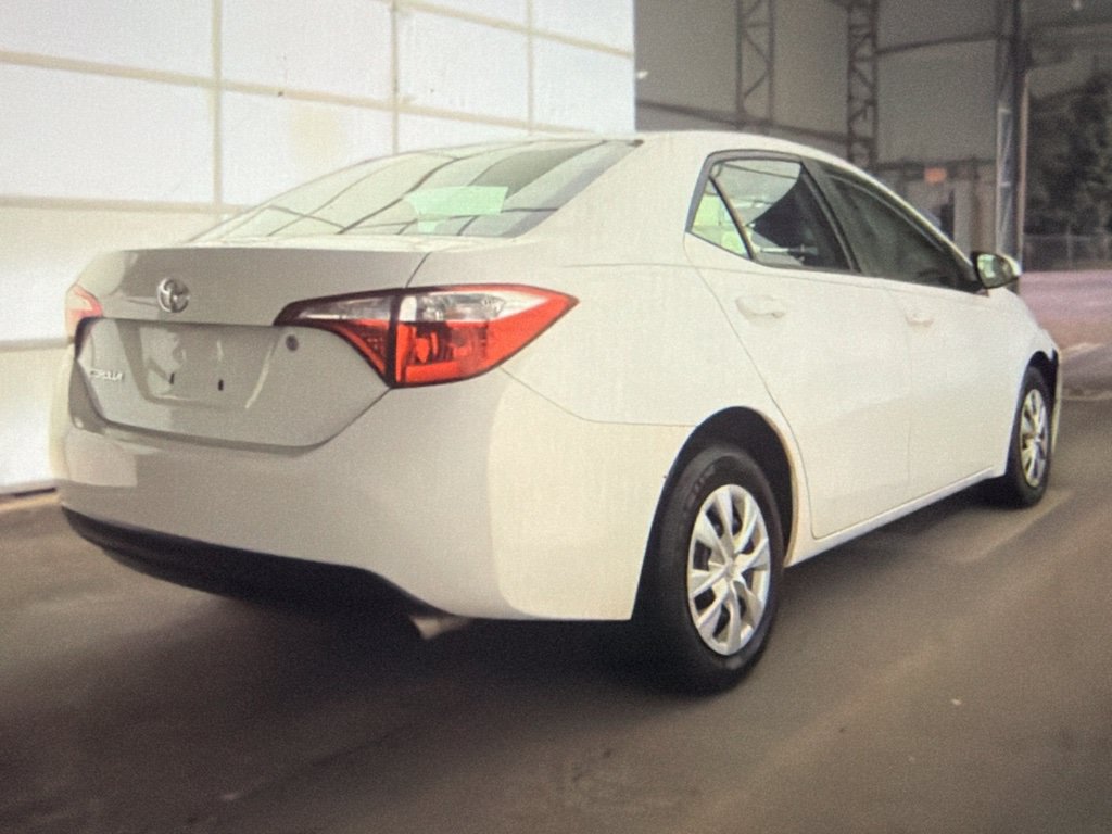 Used 2015 Toyota Corolla L FWD image 4