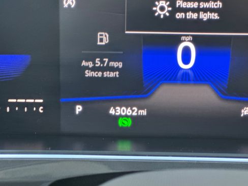 Used 2022 Volkswagen Tiguan S image 27