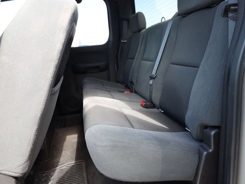 Used 2009 Chevrolet Silverado 2500 LT w/ Interior Plus Package AWD/4WD image 17