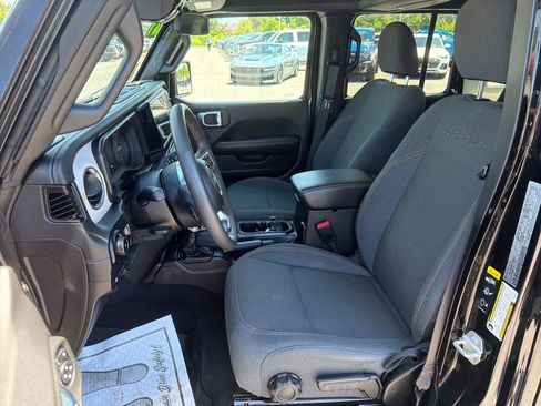 Used 2024 Jeep Wrangler Unlimited Sahara w/ Safety Group AWD/4WD image 12