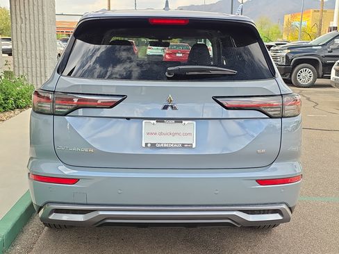 New 2026 Mitsubishi Outlander SE FWD image 6