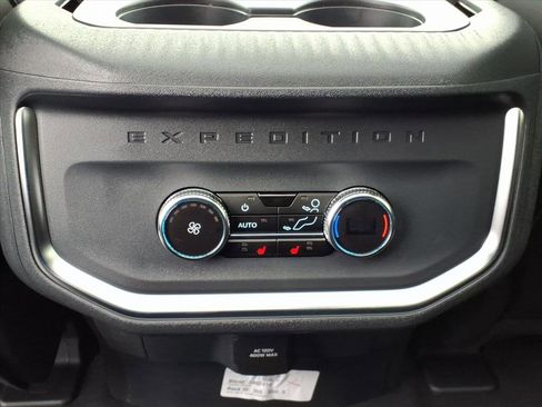 New 2026 Ford Expedition Max Platinum w/ Stealth Performance Package image 8