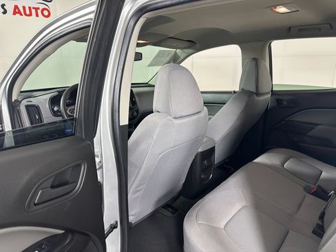 Used 2016 Chevrolet Colorado W/T w/ WT Convenience Package AWD/4WD image 19