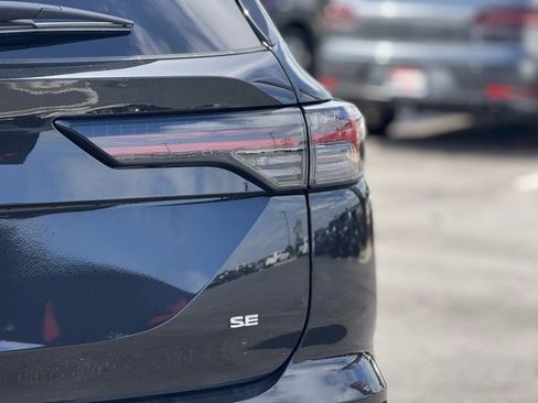 New 2025 Mitsubishi Outlander SE image 10