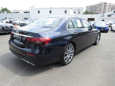 Used 2022 Mercedes-Benz E 350 4MATIC Sedan image 4