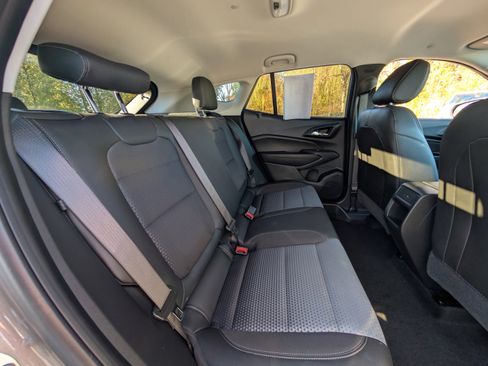 Used 2024 Chevrolet Trax LT w/ Driver Confidence Package image 34