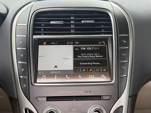 Used 2018 Lincoln MKX Reserve w/ Driver Assistance Package AWD/4WD image 21