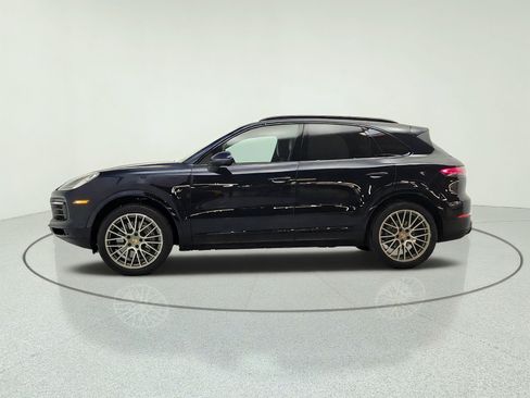 Used 2023 Porsche Cayenne Platinum Edition AWD/4WD image 9
