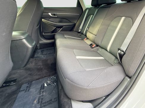 Used 2021 Hyundai Sonata SEL FWD image 19