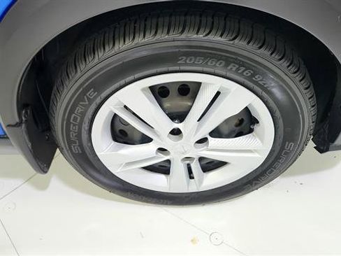 Certified 2021 Nissan Kicks S FWD image 28