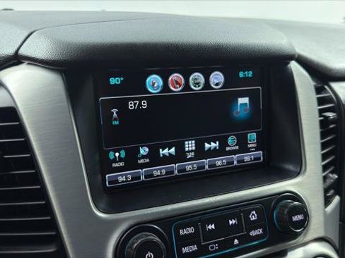 Used 2017 GMC Yukon SLT AWD/4WD image 29