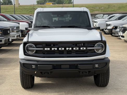 New 2026 Ford Bronco Outer Banks AWD/4WD image 7