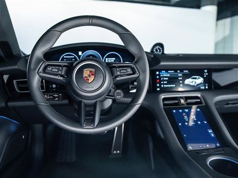 Certified 2025 Porsche Taycan image 19