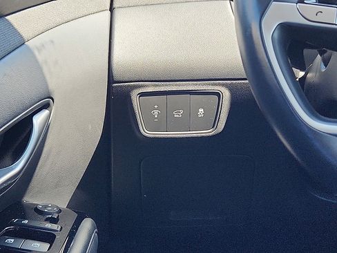 Used 2022 Hyundai Tucson Limited w/ Winter Package image 13