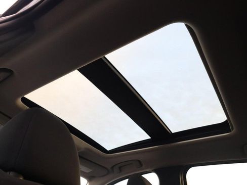 New 2026 Nissan Kicks SV w/ SV Premium Package image 9