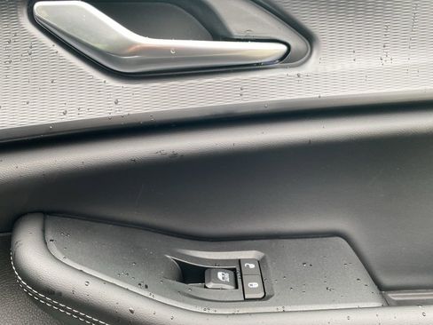 New 2025 Jeep Grand Cherokee Laredo X w/ Luxury Tech Group I image 11