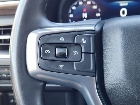 Used 2024 Chevrolet Suburban LT image 28