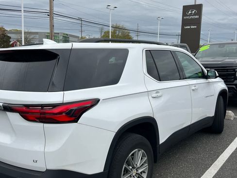 Certified 2023 Chevrolet Traverse LT FWD image 4