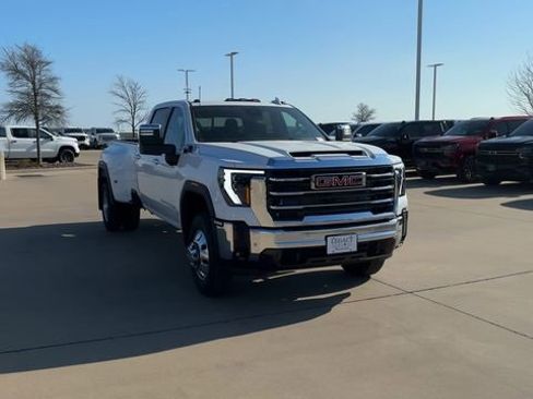 New 2026 GMC Sierra 3500 SLT w/ SLT Convenience Package image 3