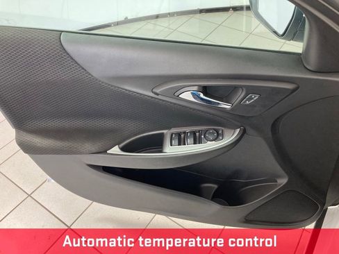 Used 2023 Chevrolet Malibu LT image 13