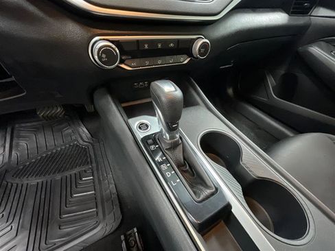 Used 2019 Nissan Altima 2.5 S FWD image 15