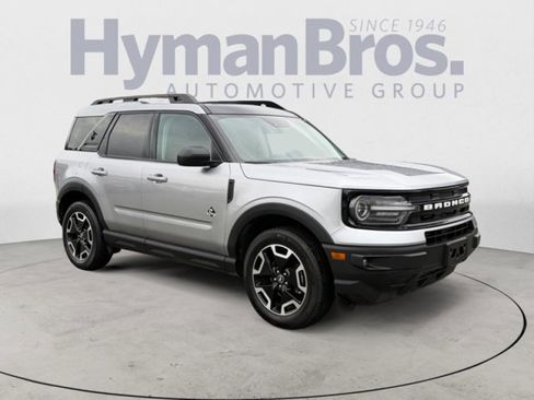 Used 2023 Ford Bronco Sport Outer Banks w/ Tech Package image 1