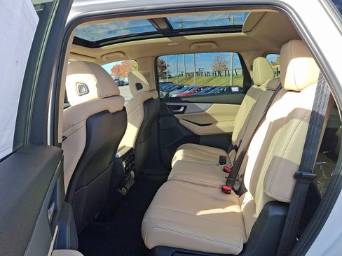 New 2026 Acura MDX SH-AWD image 5
