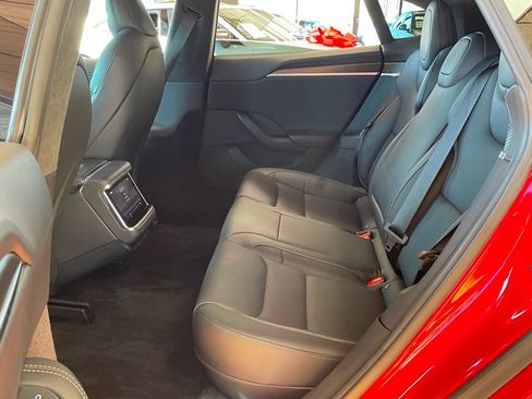 Used 2022 Tesla Model S Plaid image 19