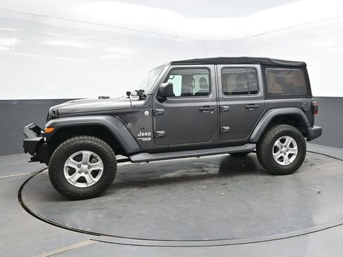 Used 2018 Jeep Wrangler Unlimited Sport S image 3