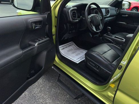 Used 2022 Toyota Tacoma TRD Pro AWD/4WD image 16