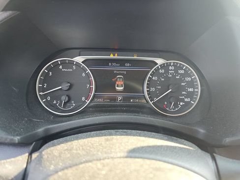 Used 2025 Nissan Sentra SV FWD image 11