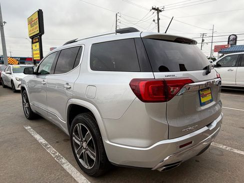 Used 2018 GMC Acadia Denali w/ Technology Package FWD image 7
