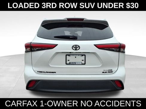 Used 2022 Toyota Highlander XLE AWD/4WD image 7