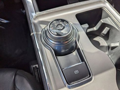 Used 2022 Ford Edge Titanium image 14