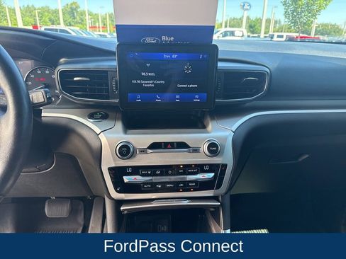 Certified 2021 Ford Explorer XLT w/ Equipment Group 202A RWD image 18