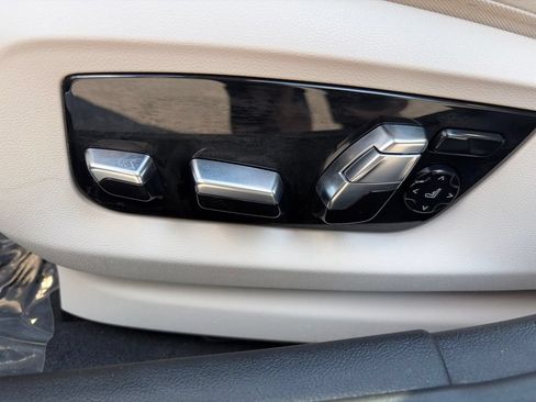 Used 2023 BMW 540i xDrive w/ Executive Package AWD/4WD image 18