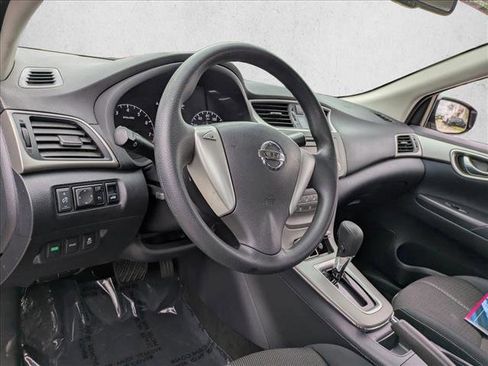 Used 2014 Nissan Sentra S image 10