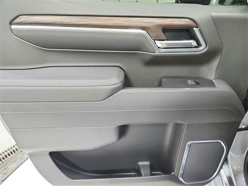 New 2026 GMC Sierra 1500 SLT w/ SLT Premium Plus Package image 47