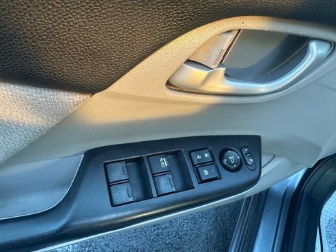 Used 2013 Honda Civic LX image 17