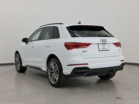 New 2025 Audi Q3 2.0T Premium image 3