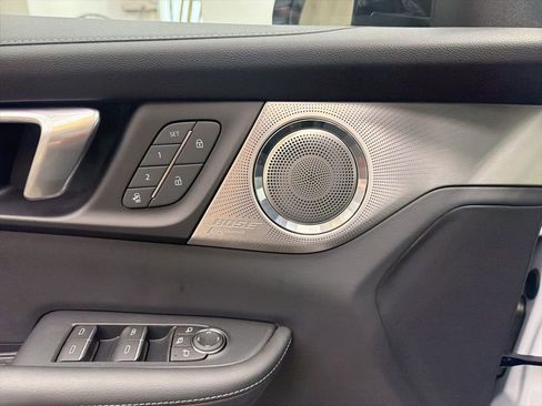 New 2026 Buick Enclave Avenir w/ Super Cruise Package FWD image 8