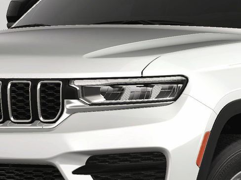 New 2025 Jeep Grand Cherokee Laredo X w/ Luxury Tech Group I AWD/4WD image 14