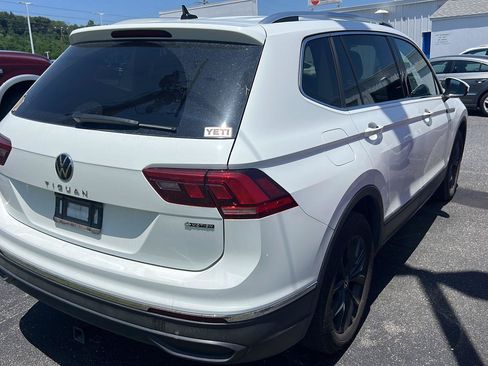 Used 2024 Volkswagen Tiguan SE AWD/4WD image 7