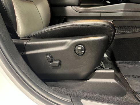 Used 2023 Dodge Durango R/T image 36