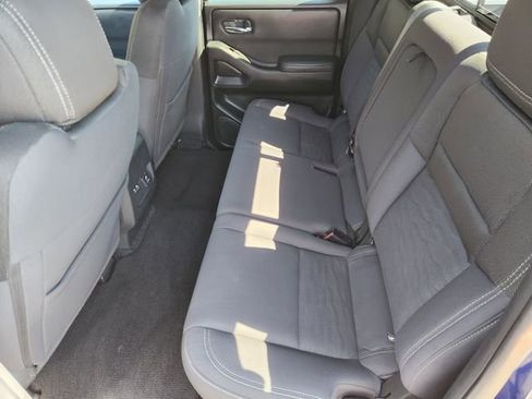 Used 2022 Nissan Frontier SV image 19