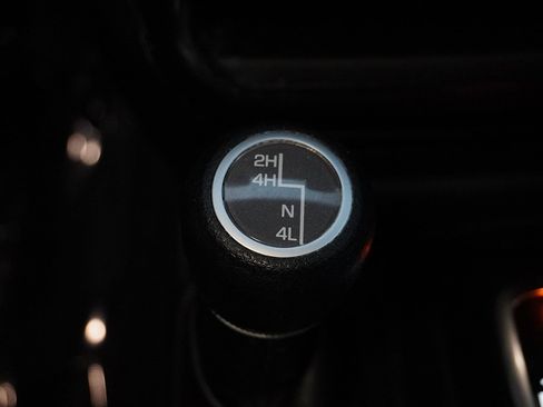 Used 2022 Jeep Gladiator Sport image 45