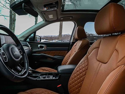 Certified 2023 Kia Sorento SX Prestige image 8