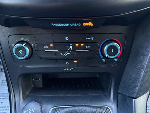Used 2018 Ford Focus ST FWD image 19