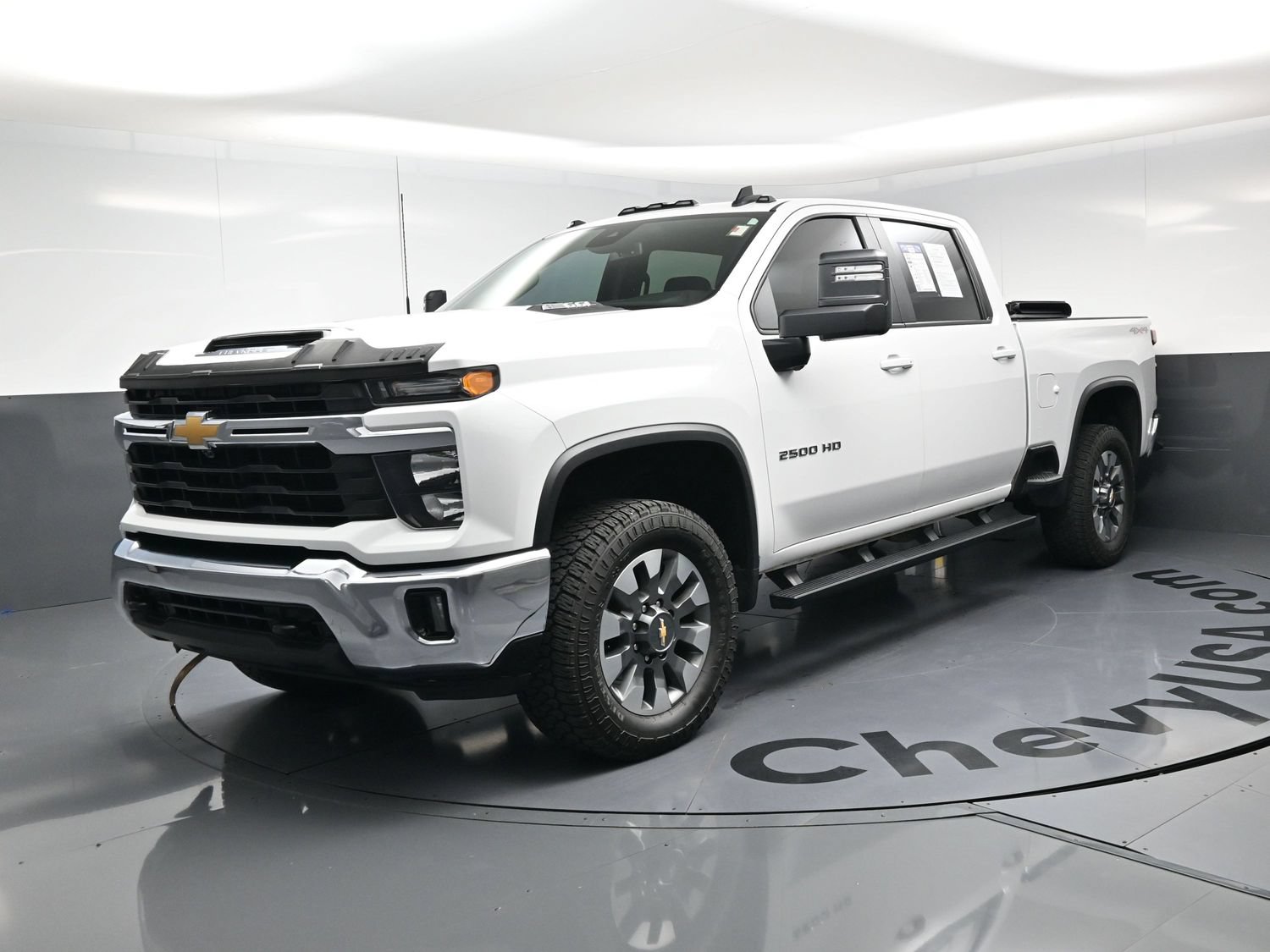 Used 2024 Chevrolet Silverado 2500 LT w/ All Star Edition AWD/4WD image 5